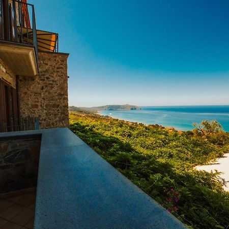 Residenza Golfo Degli Ulivi Caprioli Exterior foto