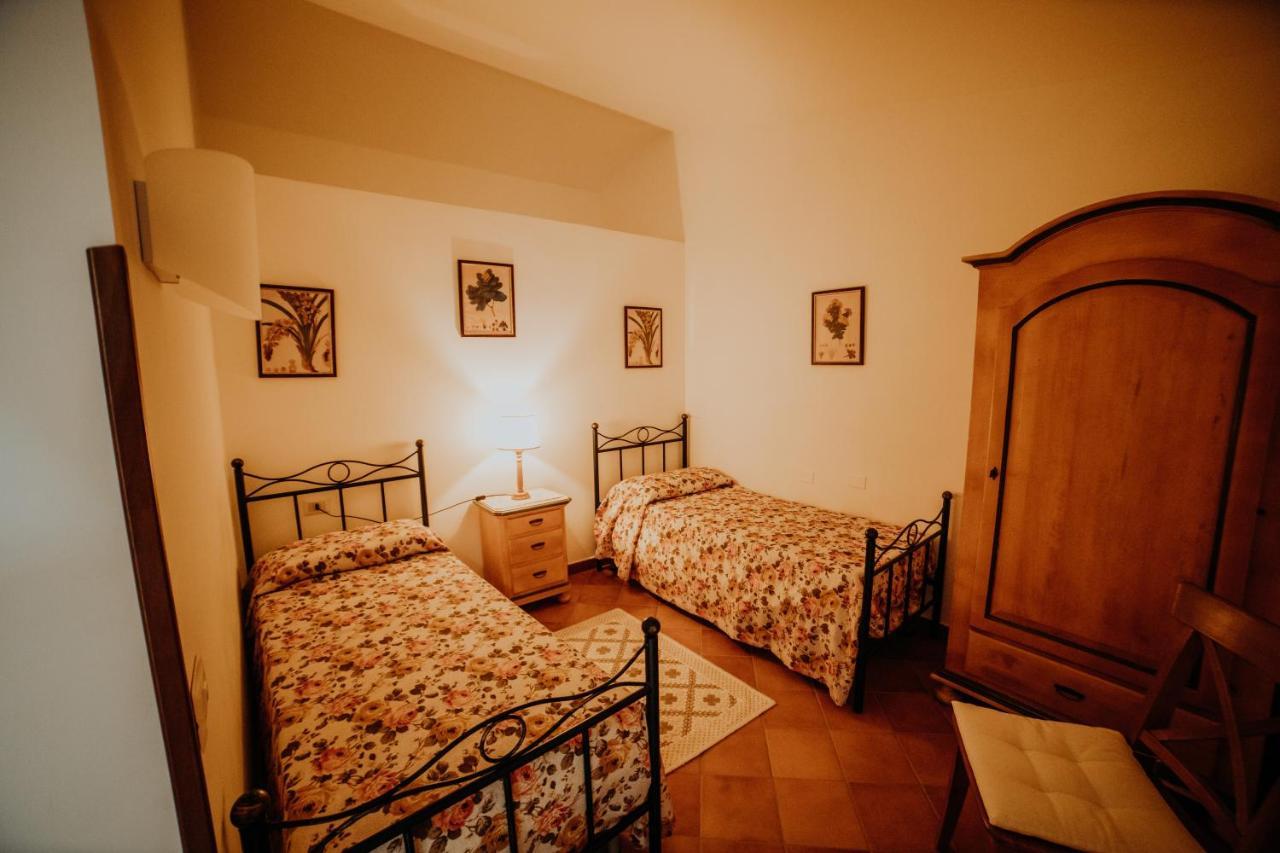 Residenza Golfo Degli Ulivi Caprioli Exterior foto