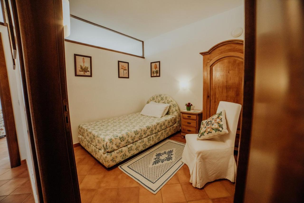 Residenza Golfo Degli Ulivi Caprioli Exterior foto