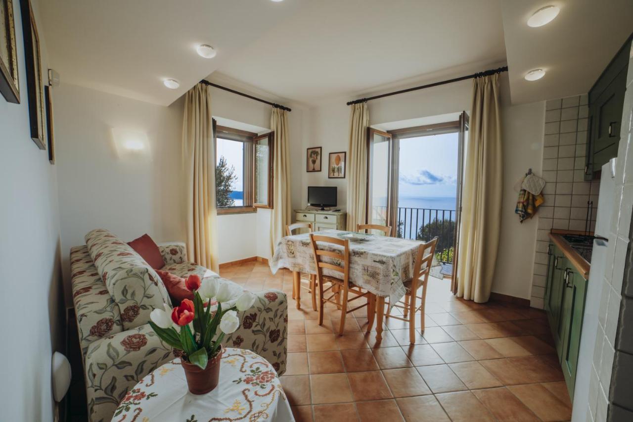 Residenza Golfo Degli Ulivi Caprioli Exterior foto