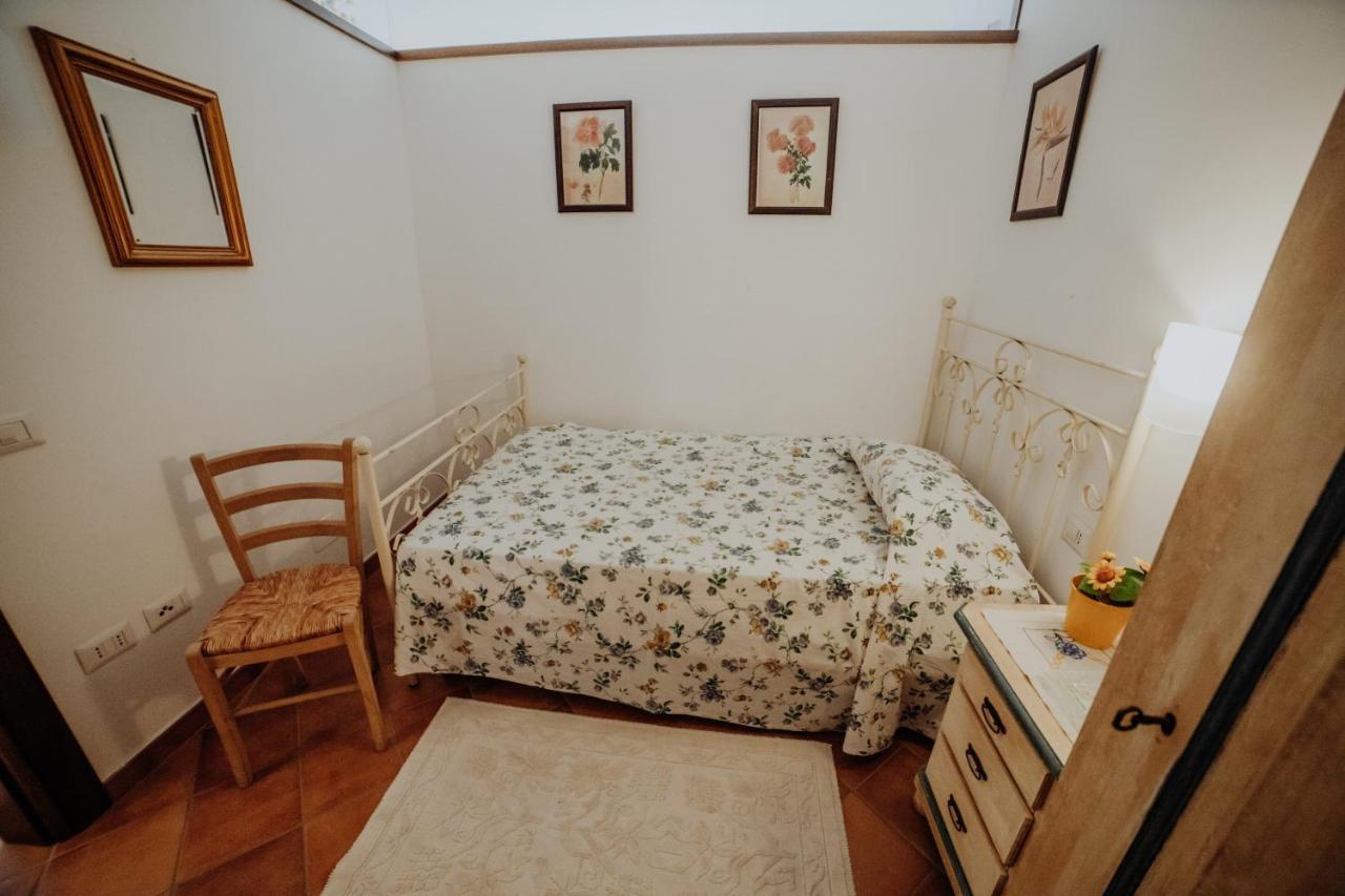 Residenza Golfo Degli Ulivi Caprioli Exterior foto